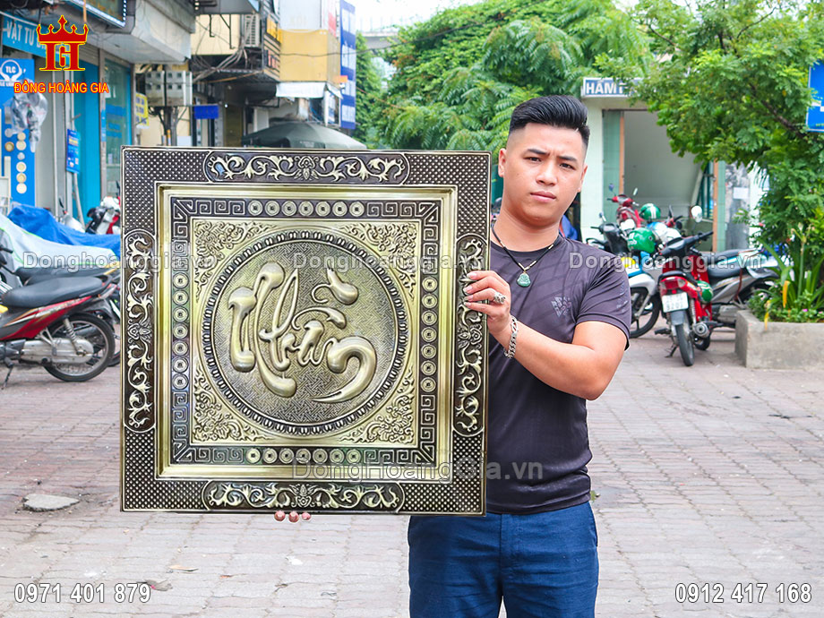 Tranh chữ nhẫn thư pháp bằng đồng được nhiều khách hàng yêu thích